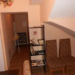 Πανσιόν Tsenovi