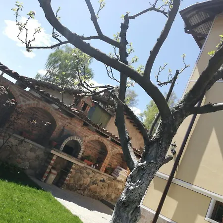Tsenovi בית הארחה קופריבשטיצה