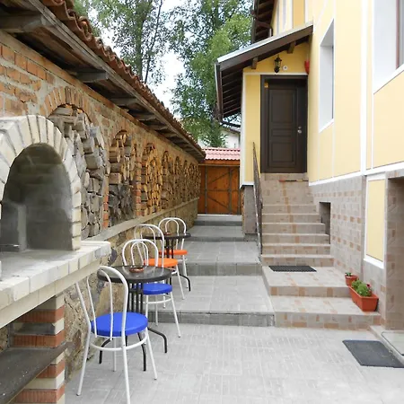 Tsenovi Πανσιόν Koprivshtitsa